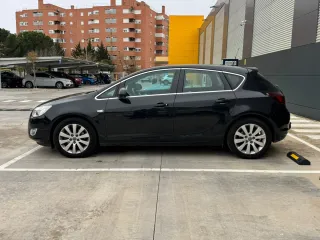 Opel Astra 2012