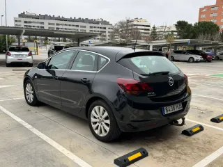 Opel Astra 2012