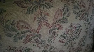 2 Sofás de tela beige y morado