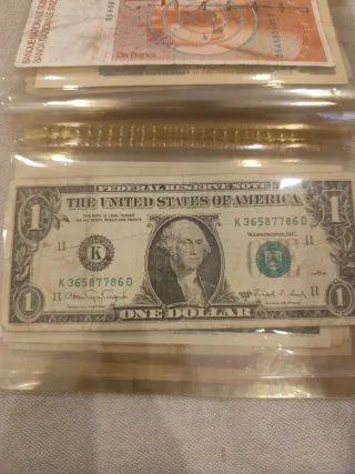 Billetes antiguos: Pesetas y Pesos Dominicanos