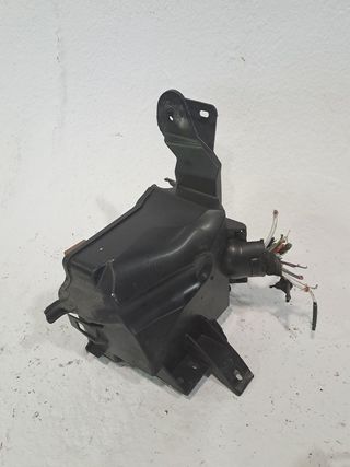 CAJA RELES / FUSIBLES CITROEN C3 (9)