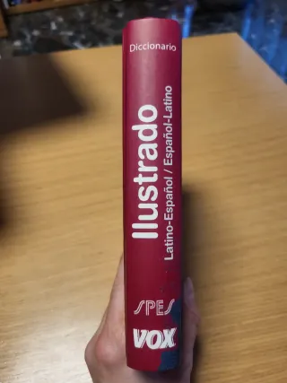 Diccionario Ilustrado Latín. Latino-Español/ Es...