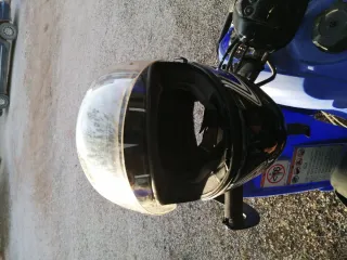 Casco Moto Shoei Negro con Visera Transparente