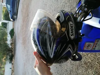 Casco Moto Shoei Negro con Visera Transparente