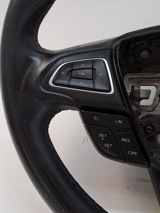 VOLANTE FORD FOCUS LIM. (CB8) (2)