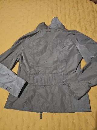 Chaqueta Massimo Dutti verde oliva