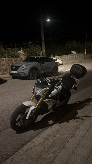 BMW G310R Naked Moto