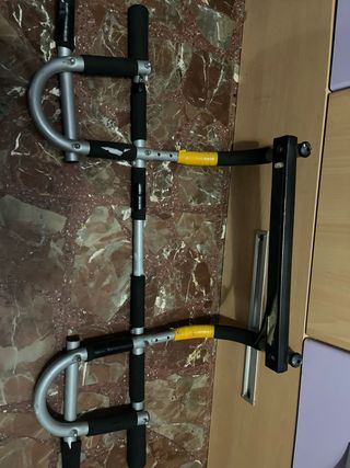 Barra de ejercicios multifunción para casa