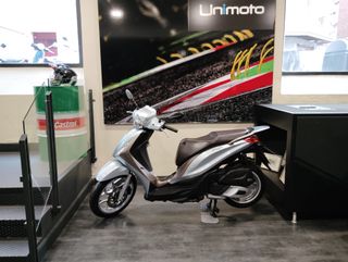 PIAGGIO MEDLEY 125 (2024) (52 € AL MES)