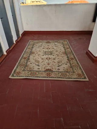 Alfombra Clásica Beige y Multicolor