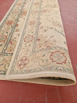 Alfombra Clásica Beige y Multicolor