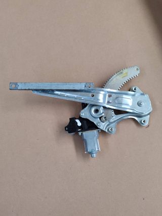 ELEVALUNAS TRASERO IZQUIERDO NISSAN LEAF (2)