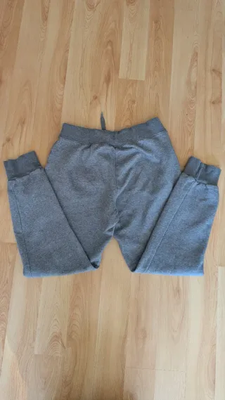 Pantalón deportivo Decathlon gris