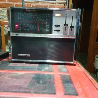 Radio Portátil Candle 8 band TK-2653