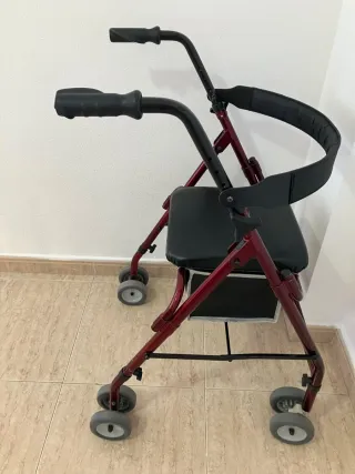 Andador para adultos con asiento
