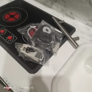 Cocinita de juguete blanca