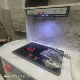 Cocinita de juguete blanca