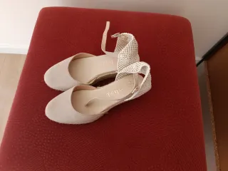 Zapatillas esparto beige talla 37 nuevas