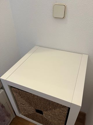 Estanterías KALLAX blancas con cestas