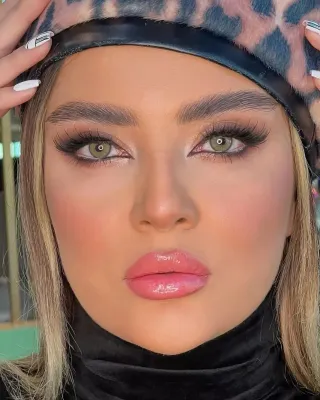 Lentillas de colores verde y oliva