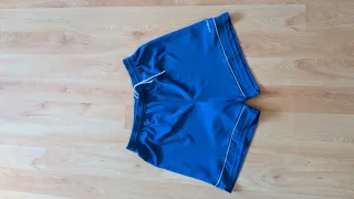 Pantalón corto deportivo azul