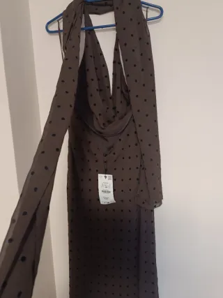 Vestido largo lunares foulard Zara