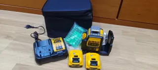 Nivel Láser + 2 Baterías