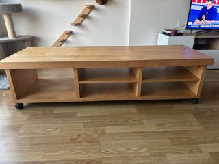 Mueble TV madera con ruedas