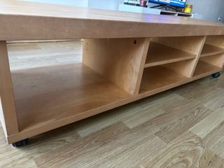 Mueble TV madera con ruedas