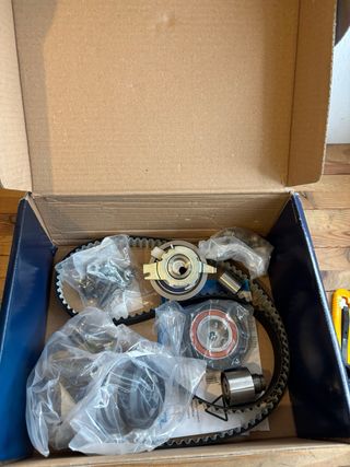 Dayco KTBWP7880 Kit Bomba Agua + Correa Distribuci