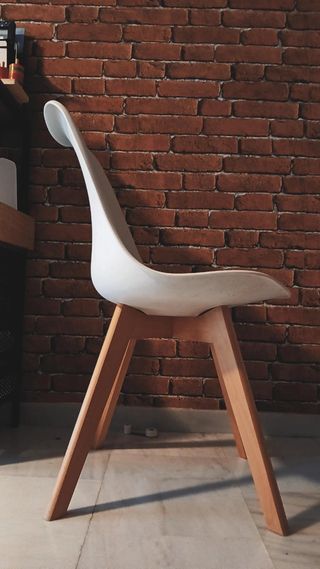 Sillas Nórdicas Blancas, Negras y Madera