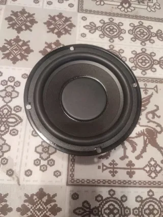 Altavoz subwoofer 80V a 6 h