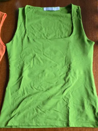 Camisetas básicas UNIT y Zara tallas L y M