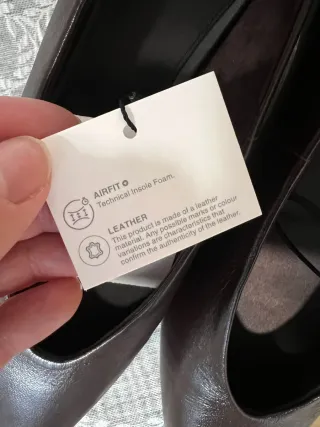 Zapatos de tacón de piel Zara marrones
