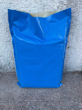 Cubierta para piscina azul