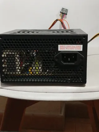 Fuente de Alimentación 330W