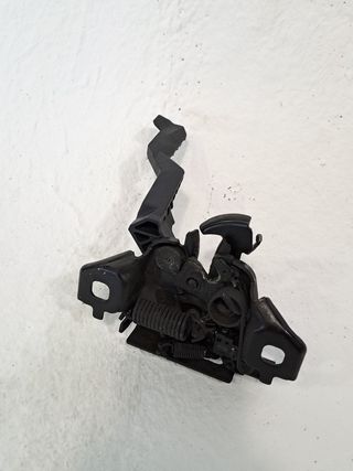 CERRADURA CAPOT DACIA SANDERO III