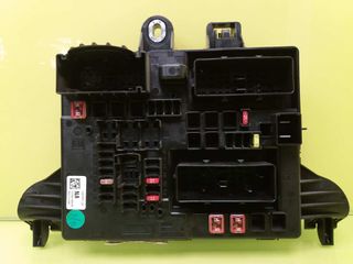 CAJA RELES / FUSIBLES OPEL INSIGNIA SPORTS TOURER (2)