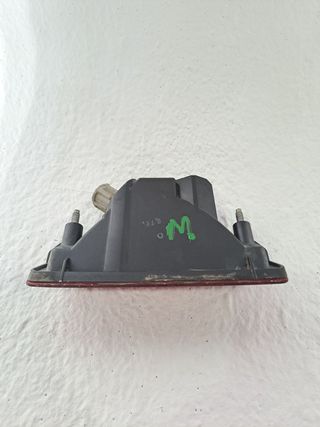 PILOTO TRASERO CENTRAL NISSAN JUKE (F15) (2)