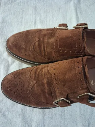 Zapatos de ante marrones