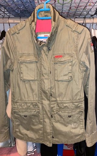 Chaqueta Superdry verde militar