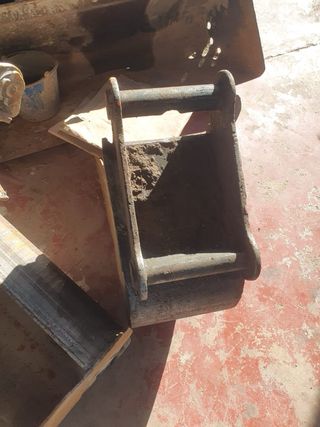 Retroexcavadora Caterpillar Mini