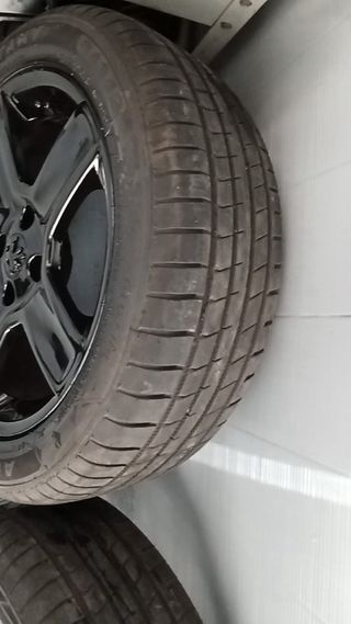 Llantas Completas Peugeot Negras