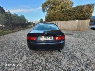 Honda Accord 2.0 i-VTEC "PEGATINA C" AÑO 2003