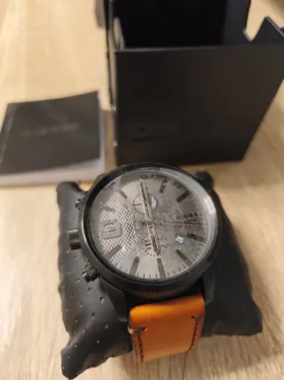 Reloj Diesel Negro y Marrón Nuevo