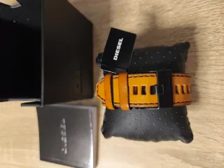 Reloj Diesel Negro y Marrón Nuevo