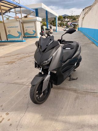 Yamaha Xmax 300 Maxi Scooter
