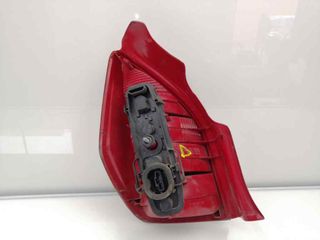 PILOTO TRASERO DERECHO CITROEN C2 (2)