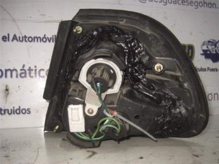 PILOTO TRASERO IZQUIERDO NISSAN ALMERA (N15)