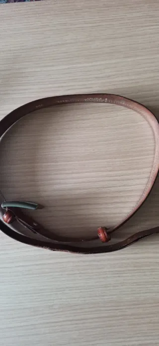 Cinturón de piel marrón